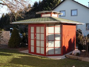 Gartenhaus mit Bitumen Schindel Deckung